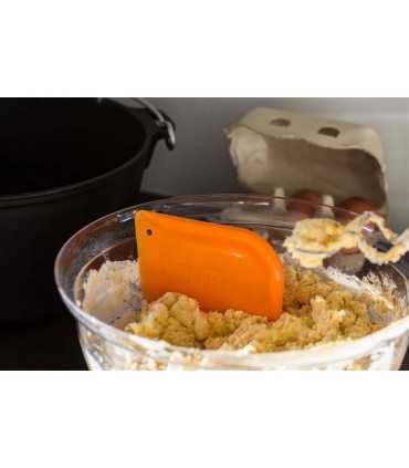 Scraper for Dutch Ovens and Skillets